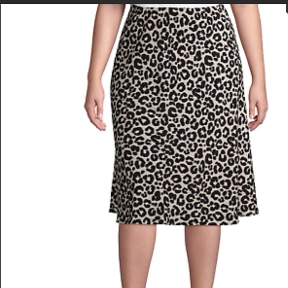 New , tag attached, regular price $17.97. Size 4X (28w-30w).